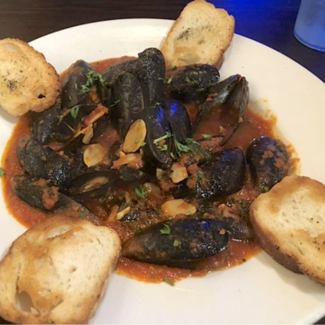 Black Mussels Marinara.